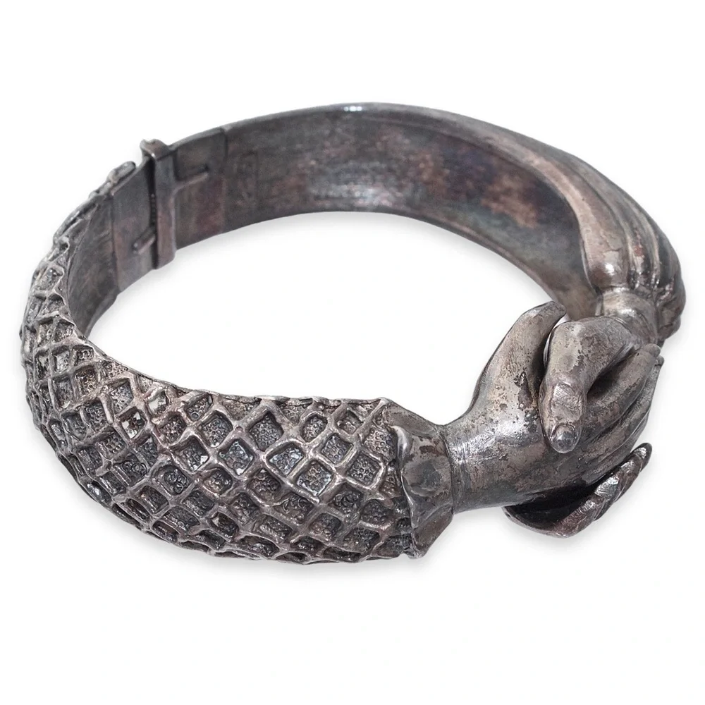 Vintage Diane Love for Trifari Fede Bracelet Silver Plate Clasped Hands 1970s - Picture 2 of 9